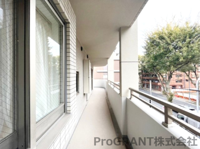 【バルコニー】