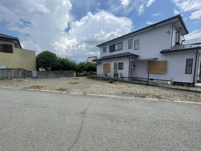 南アルプス市十日市場　土地の外観