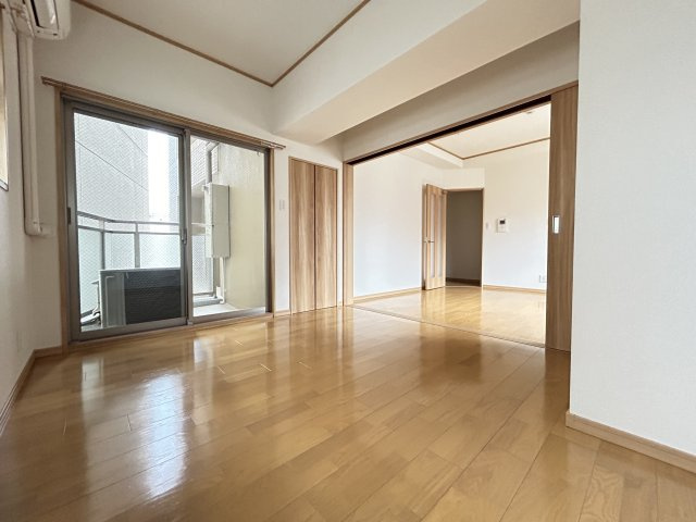 【寝室】ウイング宝町フォース