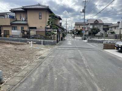 【前面道路含む現地写真】 | リーブルガーデン．Ｓ　鴻巣箕田第４　 | 現地前面道路（2023年10月10日）撮影