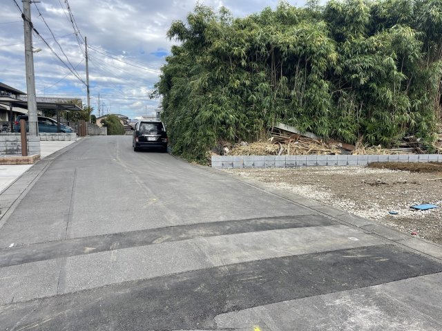 リーブルガーデン．Ｓ　鴻巣箕田第４　の前面道路含む現地写真|現地前面道路（2023年10月10日）撮影