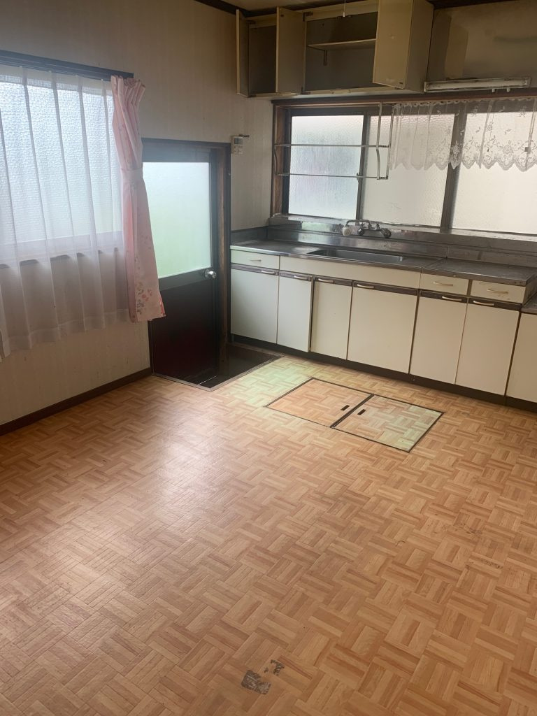 【No.6495】桜谷中古住宅/4DK/コンビニ・スーパー・銀行徒歩10分圏内のキッチン