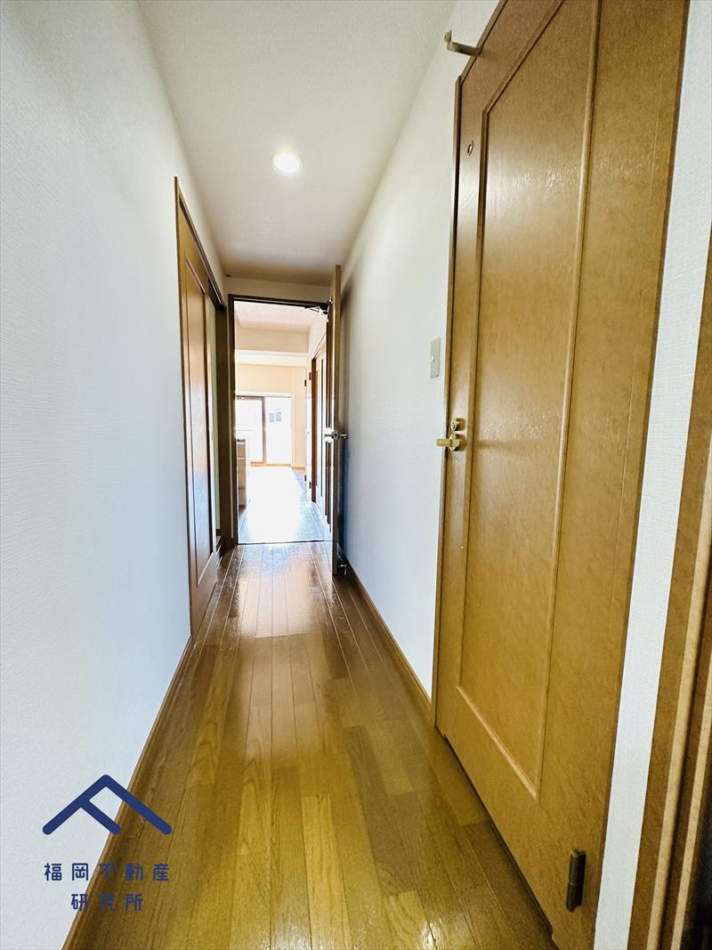 アルフィーネ大野城の玄関