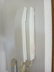 インターホン
