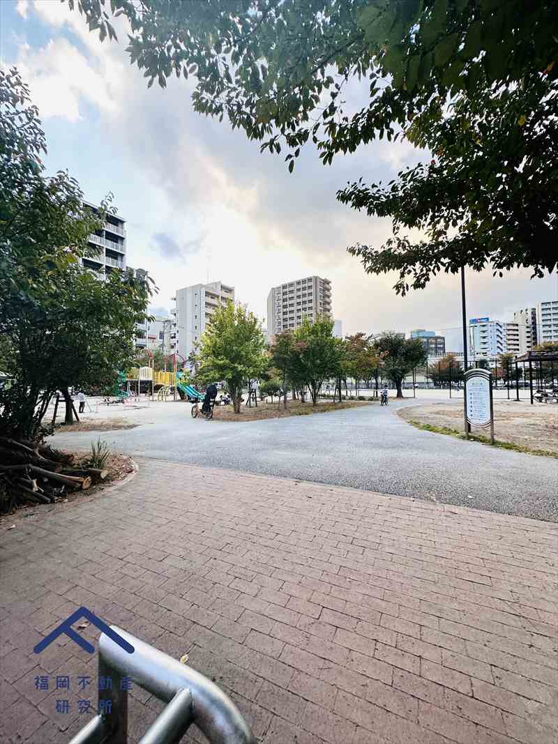 駅南カステリアWADAの周辺