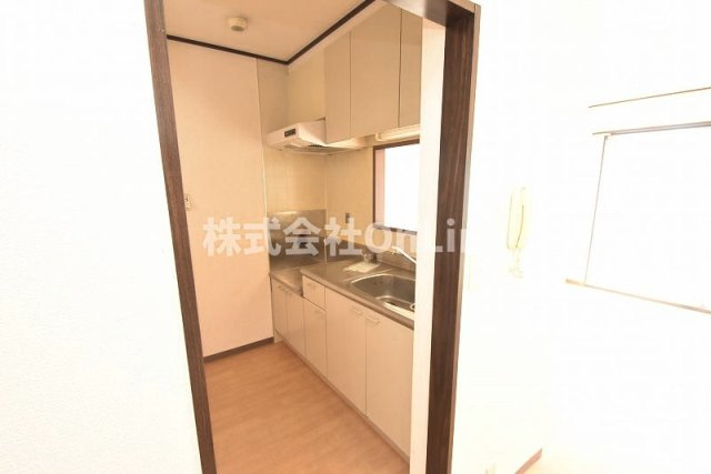 八尾市青山町４丁目のアパートのキッチン