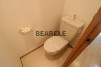 【トイレ】 | THE BASE 四条大宮 | 清潔感のあるトイレです