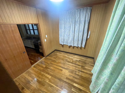 【洋室】 | 天久戸建 | ※退去前の為、写真と現状が異なる場合がございます