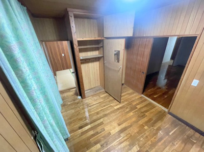 【洋室】 | 天久戸建 | ※退去前の為、写真と現状が異なる場合がございます