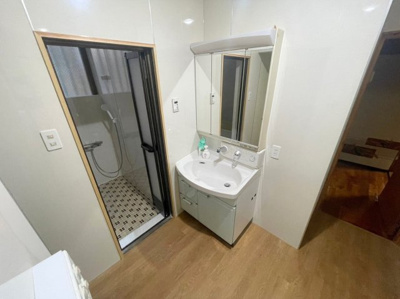 【洗面所】 | 天久戸建 | ※退去前の為、写真と現状が異なる場合がございます