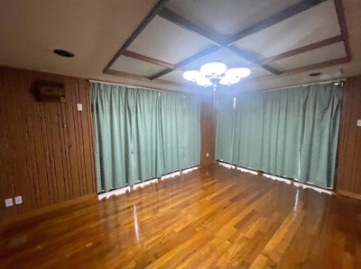 【洋室】 | 天久戸建 | ※退去前の為、写真と現状が異なる場合がございます