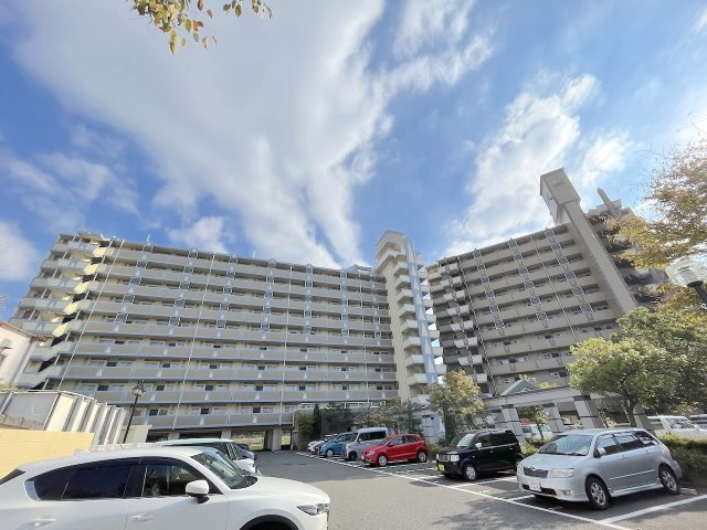 クローバーマンション周船寺壱番館の外観