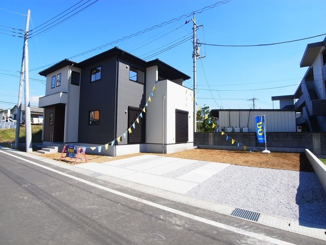 新築　KIS北群馬郡吉岡町２２期　２号棟の駐車場|現地写真　並列駐車3台可能です！