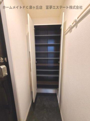 【玄関】 | アムール旭 | ※イメージ　同物件別号室の写真