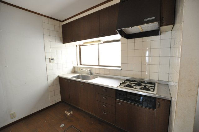 一庫　中古戸建のキッチン|さがすリノベーションでマイホームを購入してみませんか？
是非一度ご内覧ください(*^^*)
まずはお気軽にフリーダイヤル0120-144-115にお電話下さい！