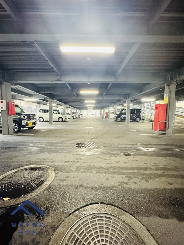 JGMヴェルデガーデン春日クォーレ館の駐車場