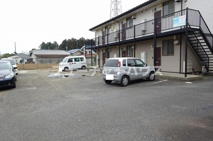 山木ハイツ　Ａの駐車場