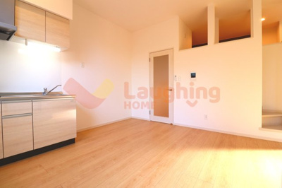 【居間・リビング】 | モアメゾン中央公園前 | ゆったりとしたリビングです