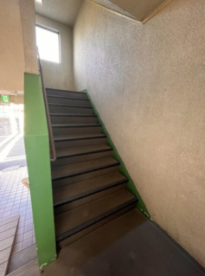 【その他共用部分】 | 丸忠ビル | 共用部分の階段です