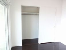 【収納】 | ラファセ美野島 | 別号室の写真になります。現況優先。