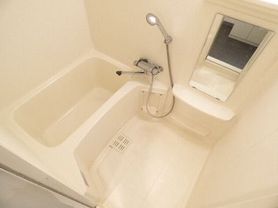 【浴室】 | ラファセ美野島 | 別号室の写真になります。現況優先。