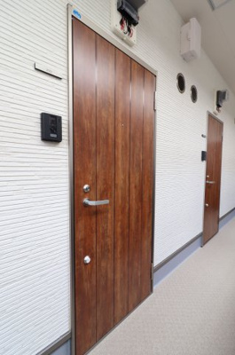 【玄関】 | シャレオ井尻Ⅱ | 別号室の写真になります。現況優先。