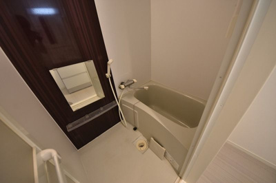 【浴室】 | ディアコート麦野 | 別号室の写真になります。現況優先。