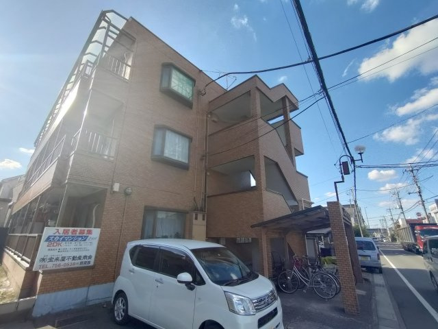 スカイマンションの外観|外観は落ち着いています