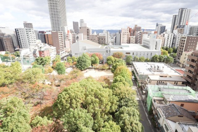 【展望】 | リベールグラン夕陽丘 | 東側のバルコニーからは上汐町公園が一望♪