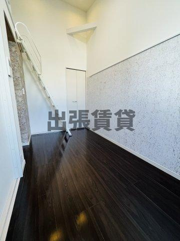 仲介手数料0円！ブランノワール本陣　S棟の居間・リビング