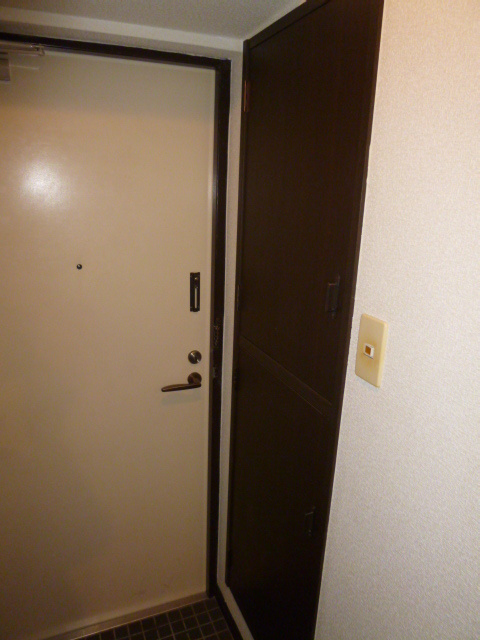 ローズガーデンⅠ【キャッシュバック対象物件】の玄関