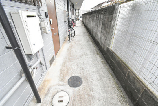 コーポ南【10,000キャッシュバック対象物件】の洗面所|暖かな日差しのふりそそぐバルコニー