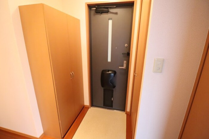 ダイヤファースト二の宮Bの玄関