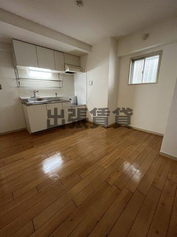 仲介手数料0円！三鈴ハイムの居間・リビング