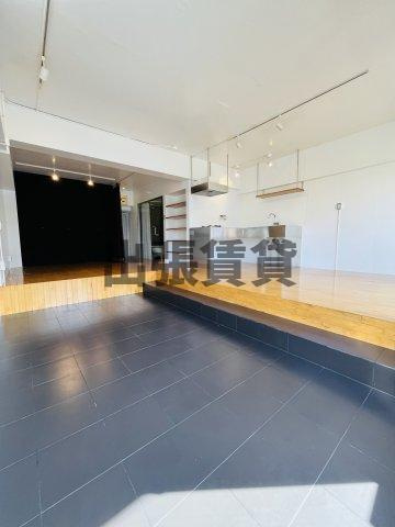 仲介手数料0円！三鈴ノールの居間・リビング