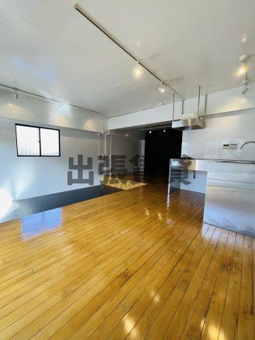 仲介手数料0円！三鈴ノールの居間・リビング