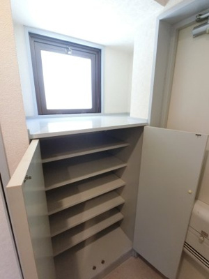 【玄関】 | 誠矢ビル