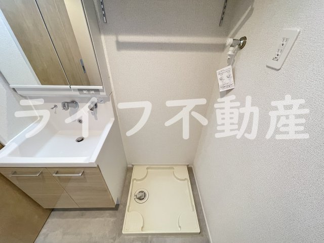 ムーンヒルズ大阪の洗面所|広い洗面スペース