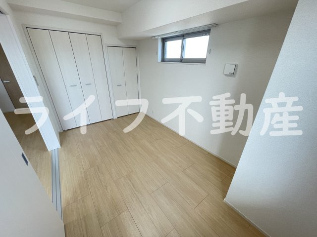 ムーンヒルズ大阪の洋室|落ち着いた色調の洋室です