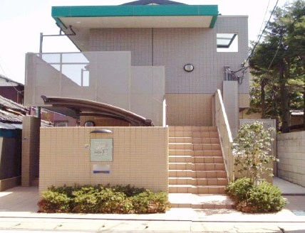 マガミマンションの外観