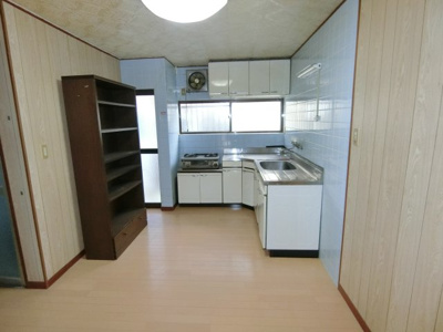 【居間・リビング】 | 栄町2丁目中古戸建