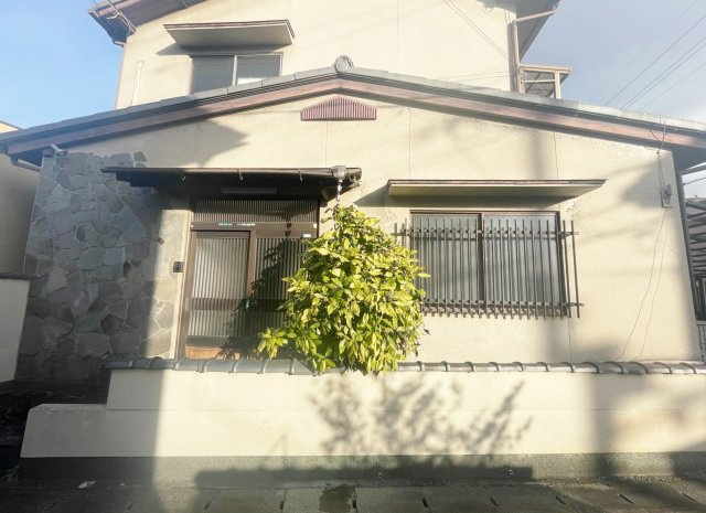 ＪＲ山科駅まで徒歩圏内●南西角地●６Ｋ●駐車１台可能●リフォーム済み美宅●山科区音羽前出町の外観|外観