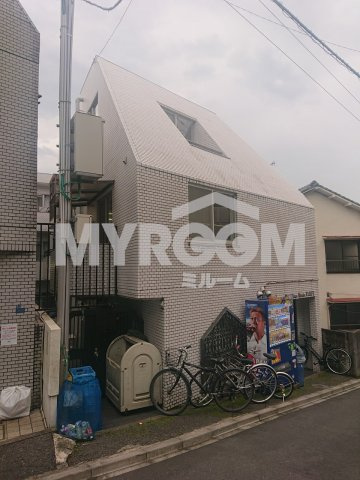 日興パレス新宿パート5の外観