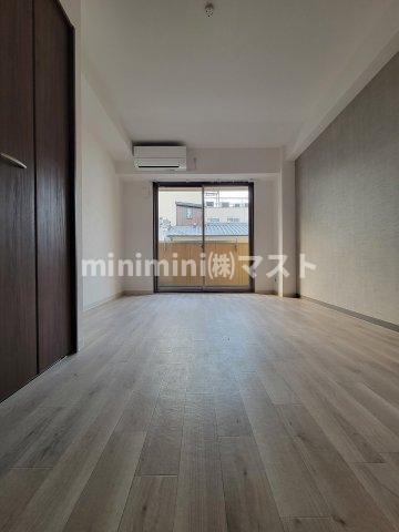 大阪市此花区春日出北１丁目の賃貸マンションの居間・リビング