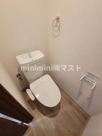 大阪市此花区春日出北１丁目の賃貸マンションのトイレ