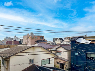 【周辺】 | 南側は2階建ての住宅が多いため開放感があります。