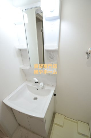 大阪市西成区千本中２丁目のアパートの洗面所|スペースが確保できる洗面所です