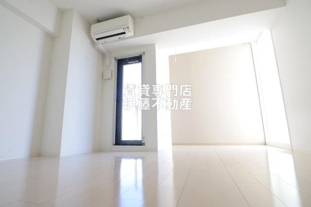 ArtizA浅間町の洋室