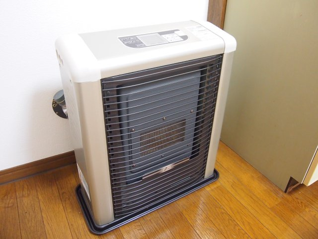 【設備】 | アークコート北41条Ⅱ | 経済的な灯油暖房
