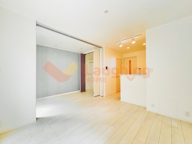 メゾンシュクレの内装|内装は落ち着いています※別号室のお写真になります。